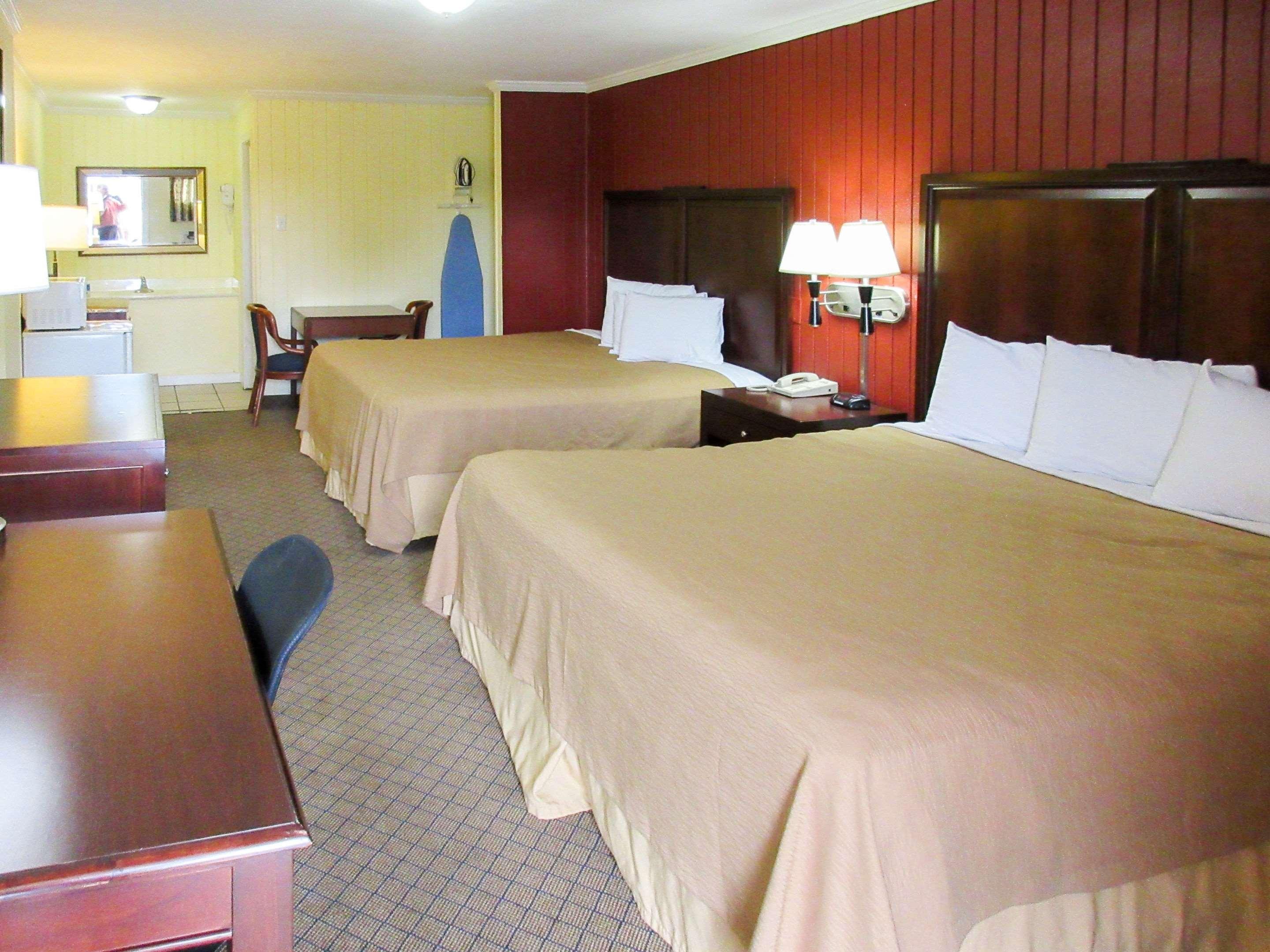 Rodeway Inn Kansas City Exterior foto
